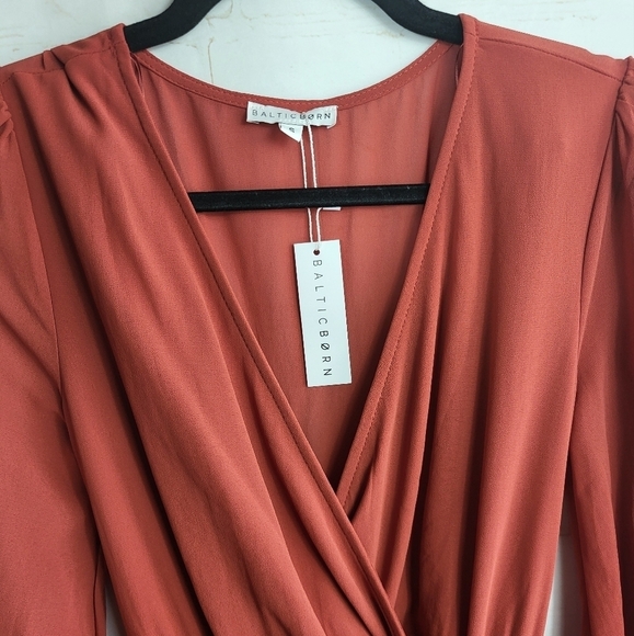 Baltic Born Celine Faux Wrap Long Sleeve Chiffon Bridesmaid Dress Rust Red Small - Picture 3 of 11